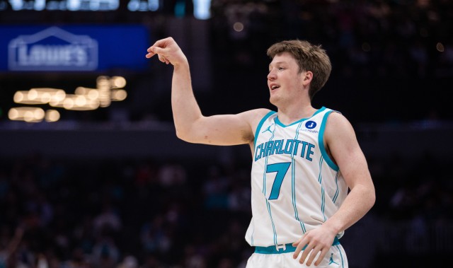 KY开云官网-真的不一样了！黄蜂力克绿军豪取6连胜 为联盟现有最长纪录