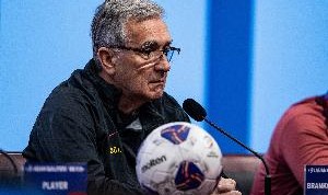 KY开云官网体育下载-足球报：3月国脚出勤率确实偏低，中前场国脚出场时间更难保证