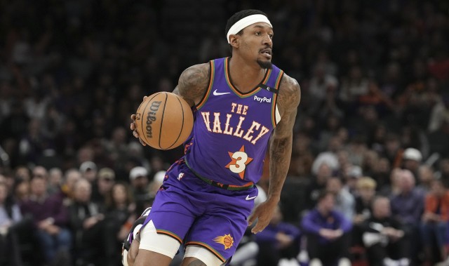 名记：太阳&amp;热火探索了比尔交易但谈判破裂 买断的可能性越来越大