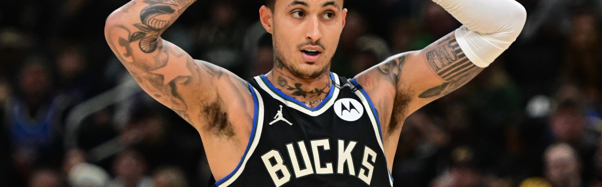 KY开云官网体育下载-没有存在感！库兹马替补21分钟1中1仅拿2分2助1帽 正负值-37最低