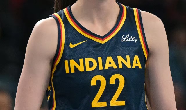 😅受克拉克伤停的影响，狂热对阵天空票价已经跌至7美元