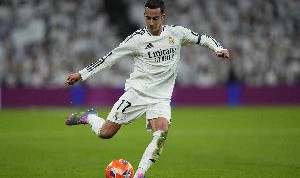 KY开云官网-马卡报：巴斯克斯将担任皇马首发右后卫，塞巴略斯替补待命