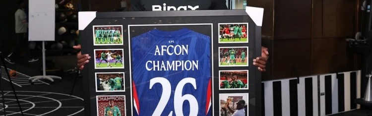 KY开云官网体育下载-马马杜·萨尔回归切尔西，队友赠送球衣祝贺他夺得非洲杯冠军