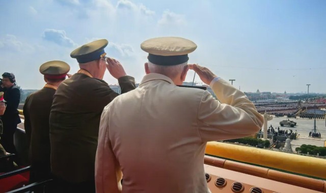 KY开云官网体育下载-天安门城楼上这一幕，看哭了