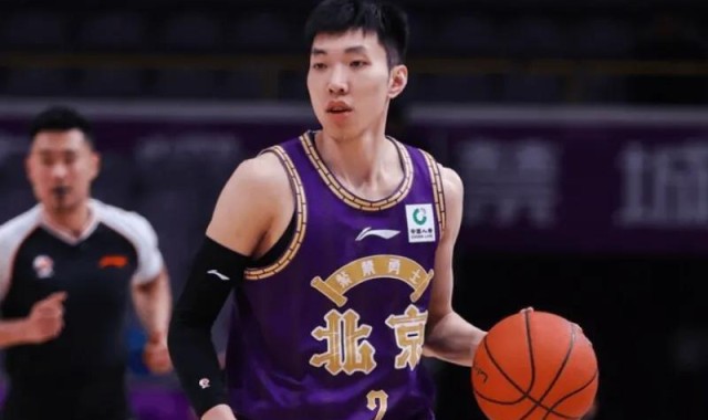 KY开云官网体育下载-胜福建发布会！张庆鹏不满下半场防守，亲承朱松玮带伤！